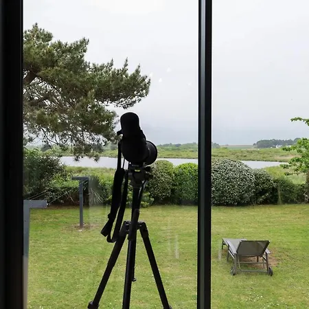 Holiday home Maison Spacieuse Et Elegante Vue Sur L'etang De Lannenec A 600m Du Fort-bloque *
