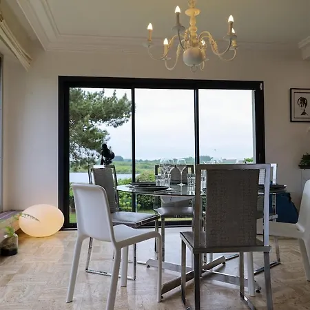 Maison Spacieuse Et Elegante Vue Sur L'etang De Lannenec A 600m Du Fort-bloque *